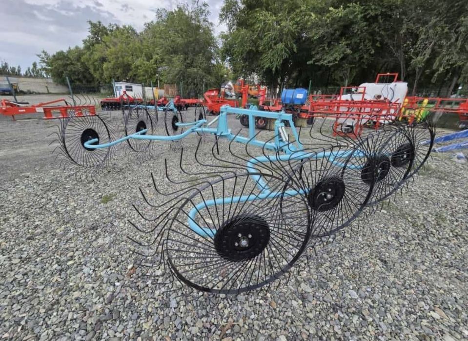 Грабли варашилки от фирмы М-Агро 8 колесные