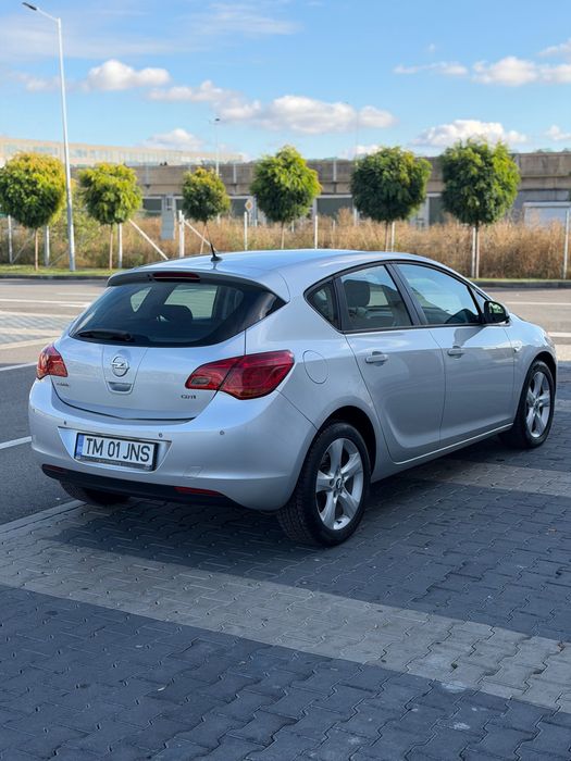 OPEL Astra 2010 — imagine 5