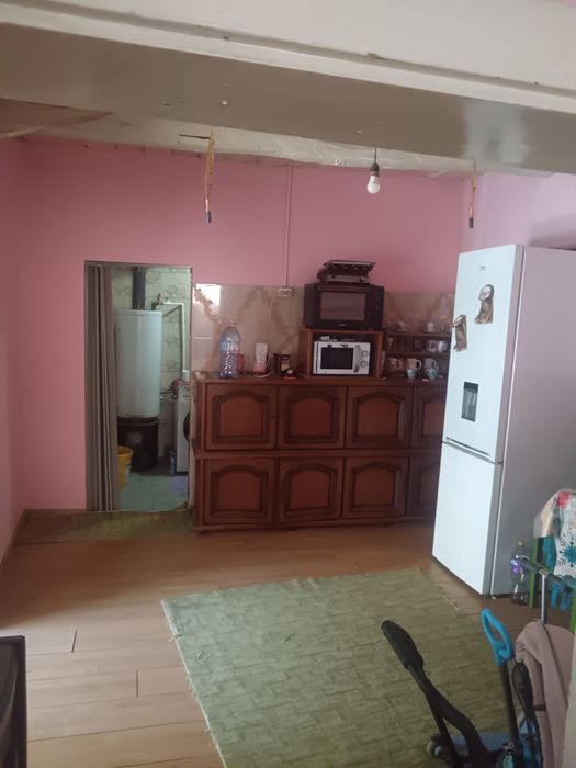 Vând casa sat Somosches comuna cermei jud Arad