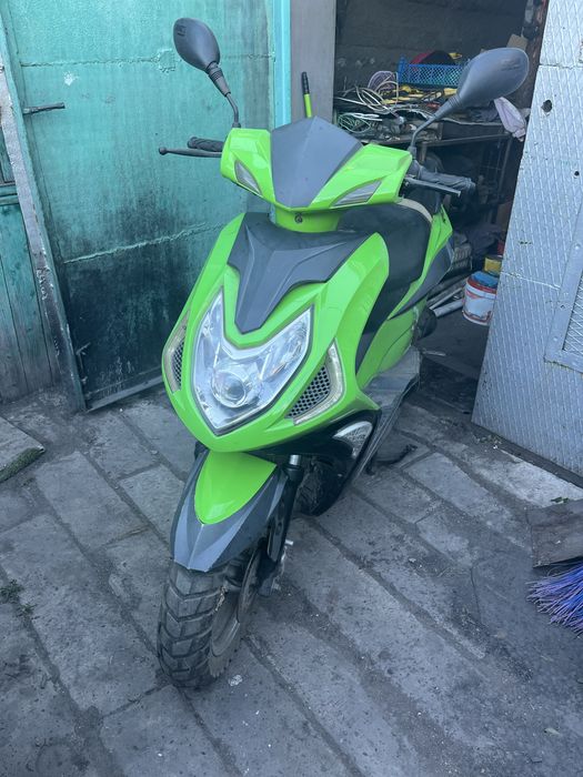 Продам скутер ракер