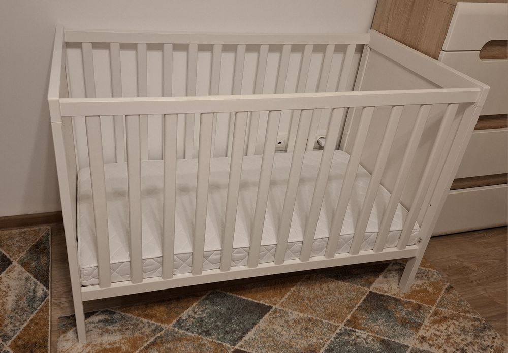 Patut Ikea cu saltea cocos