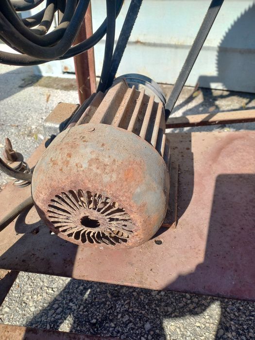 Трифазен циркуляр