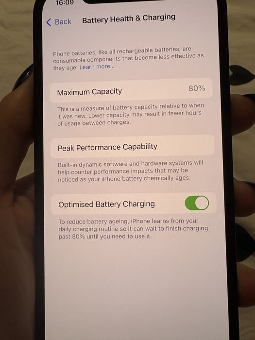 iphone 12 în stare bună