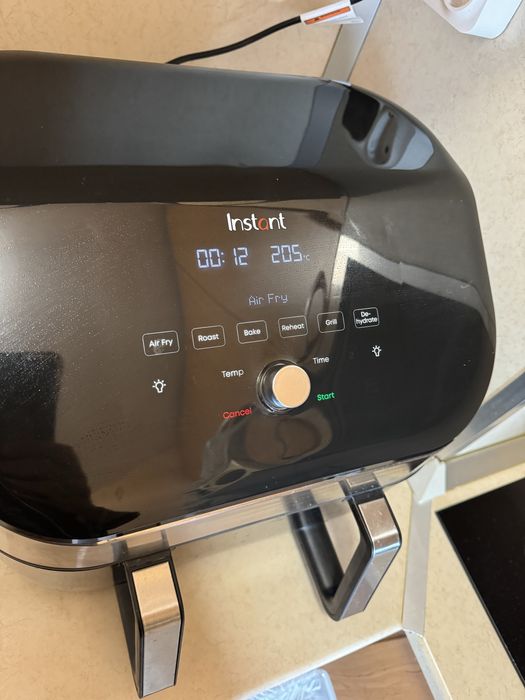 Air fryer Instant