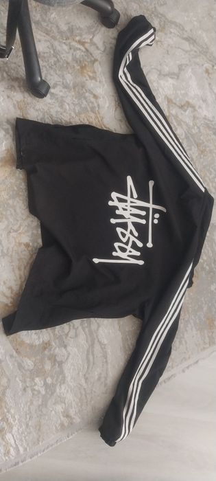 Ветровка стусси M