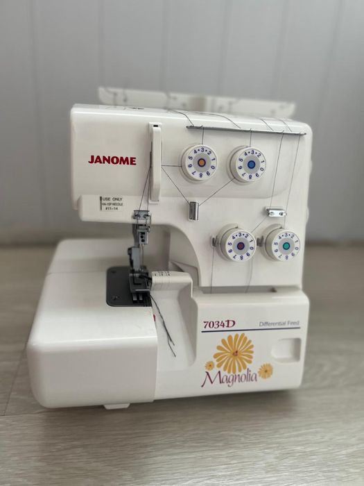 Оверлок Janome 7034d