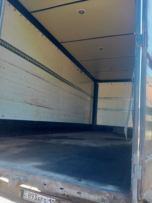 Продам термобудку Форд Карго