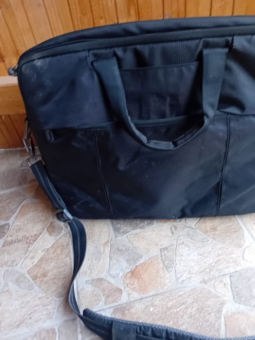 Geanta de laptop sau acte