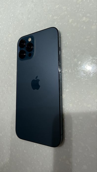 Продается iPhone 12 Pro Max 128 gb