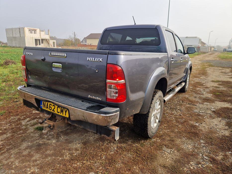 Dezmembrez Toyota Hilux 3.0 Invincible Automata 2012-2015