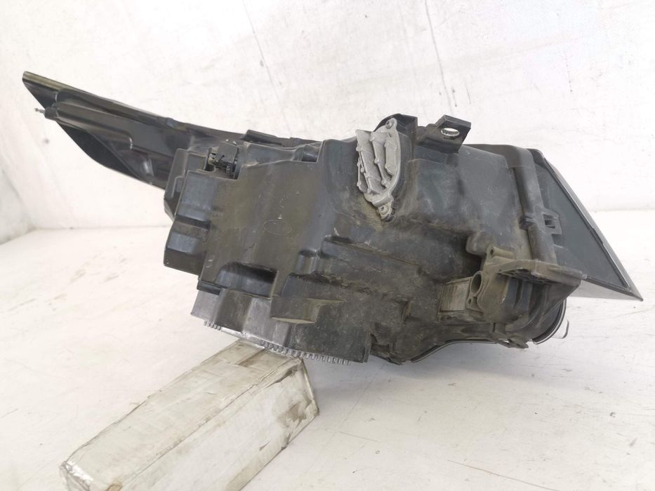 Ляв фар Ленд Ровър Дискавъри 5 Оригинален Left Far Land Rover Discover