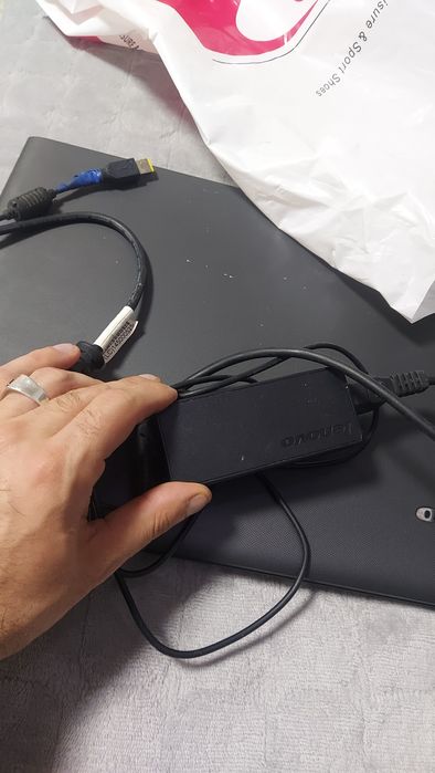 Ноутбук нерабочий Lenovo