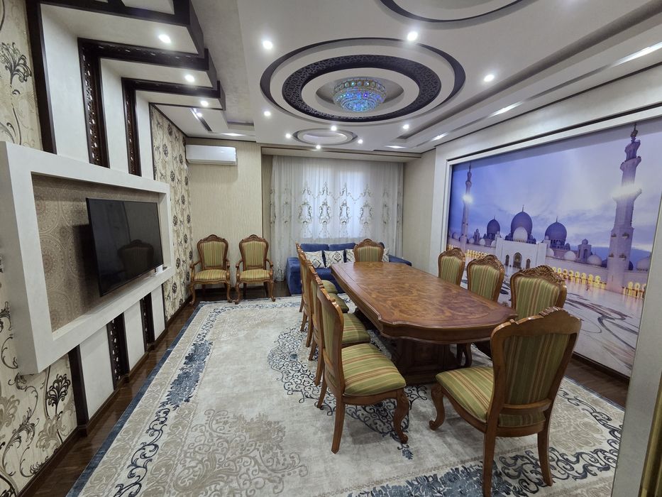 Арендага куйилади 3 хона 1 кухния 2 санузел  1-этаж