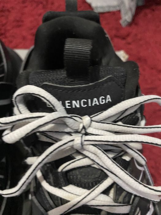 balenciaga track