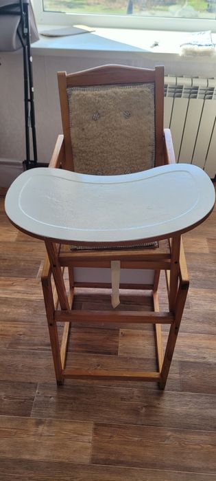 Продам детский стульчик и столик