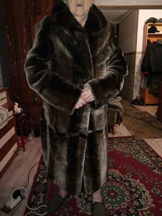 Продам шубу и польто