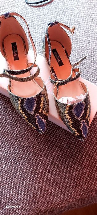 Сандали  - 39 номер