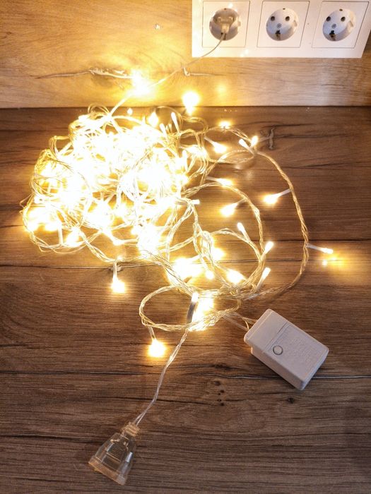Гирлянды с теплым светом