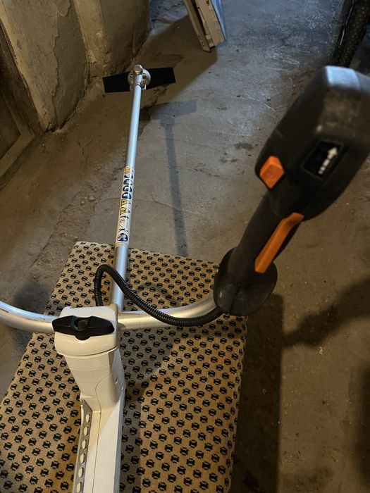 Motocositoare si Trimmer cu acumulator Stihl FSA135 ,HLA66