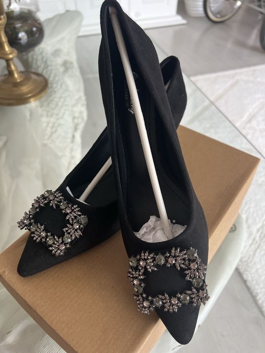 Pantofi eleganti