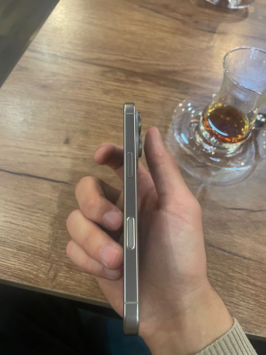 Iphone.                 16pro