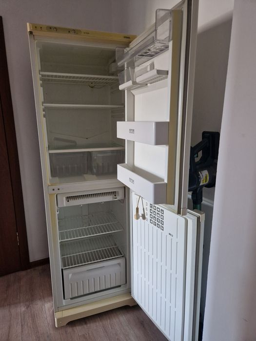 Холодильник продается stinol