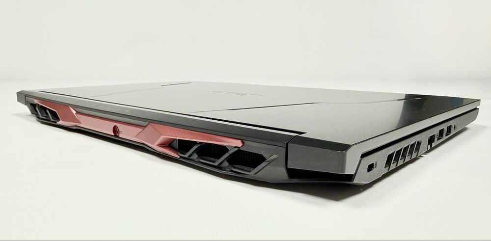 Acer Nitro 5/144Hz 15.6”/RTX 3080 8GB/Ryzen 9 5900HX/32GB/1TB NVMe/RGB