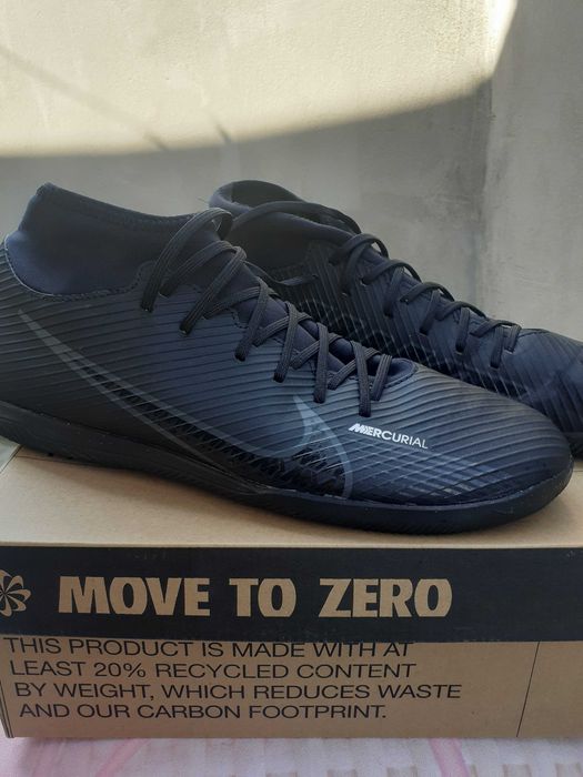 Продавам оригинални футболни обувки Nike MERCURIAL SUPERFLY 9 CLUB IC