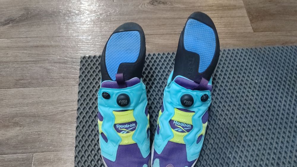 Кроссовки instapump Reebok 42-43сайз