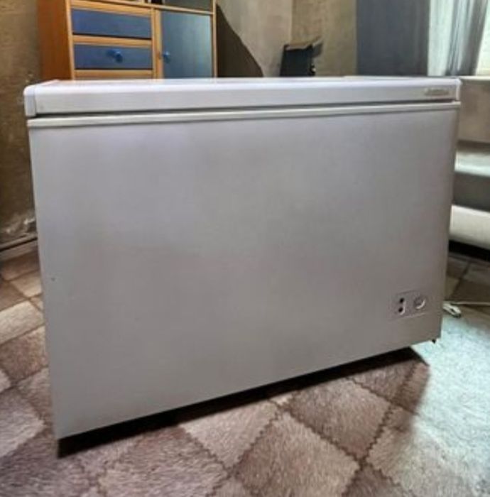 Продам морозильную камеру