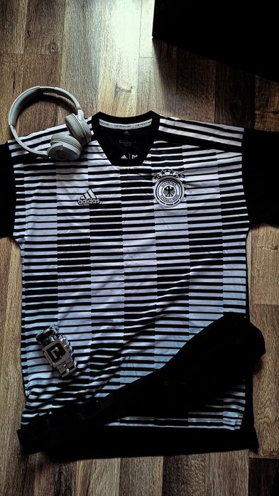tricou retro germania mărimea L