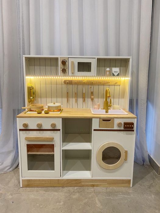 Детские кухни деревянные разные