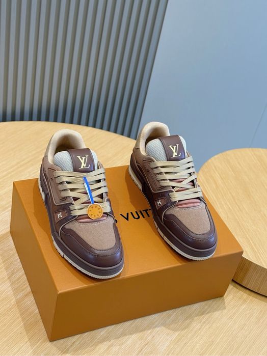 Adidasi Louis Vuitton , calitate premium , pe comanda , noi , 44