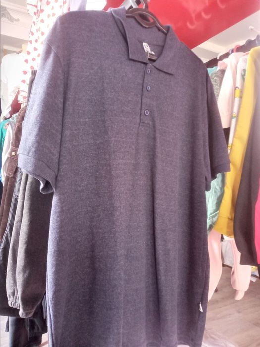 Arzon kiyimlar hammasi 50.000.   Optom oladiganlarga tovar ancha bor