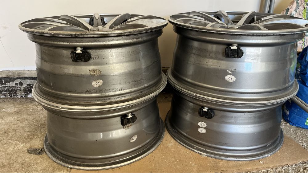 Диски с датчиками давления.