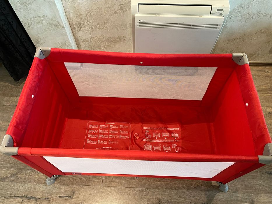 Бебешка Кошара за спане и игра