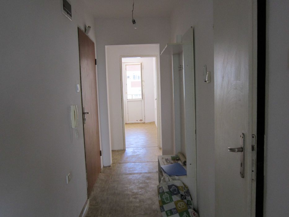 Дава се под наем Тристаен апартамент в Бургас, Възраждане - 120 кв.м за 250 € - Снимка #10