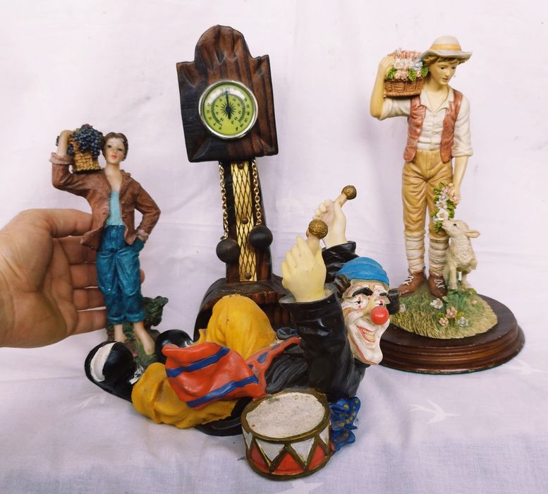 Lot 3 figurine din rășină acrilică, Colectia Leonardo si barometru din