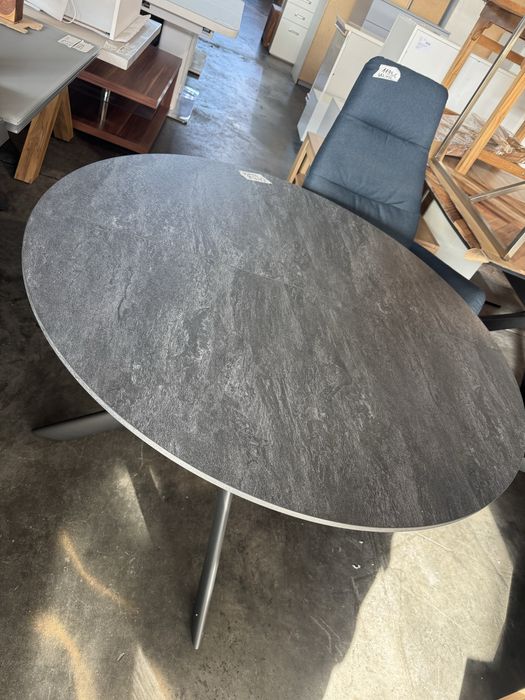 Трапезна разтегателна кръгла маса, внос Германия