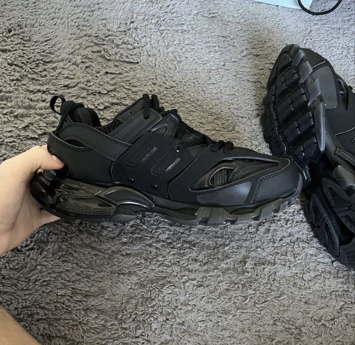 Balenciaga Track Black