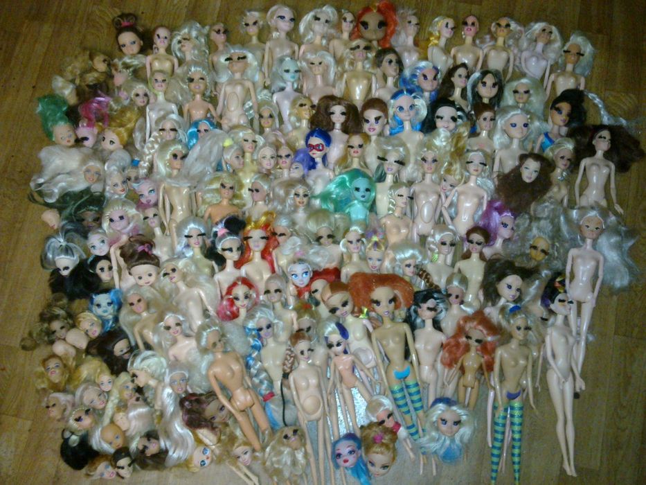 Разные комплекты кукол