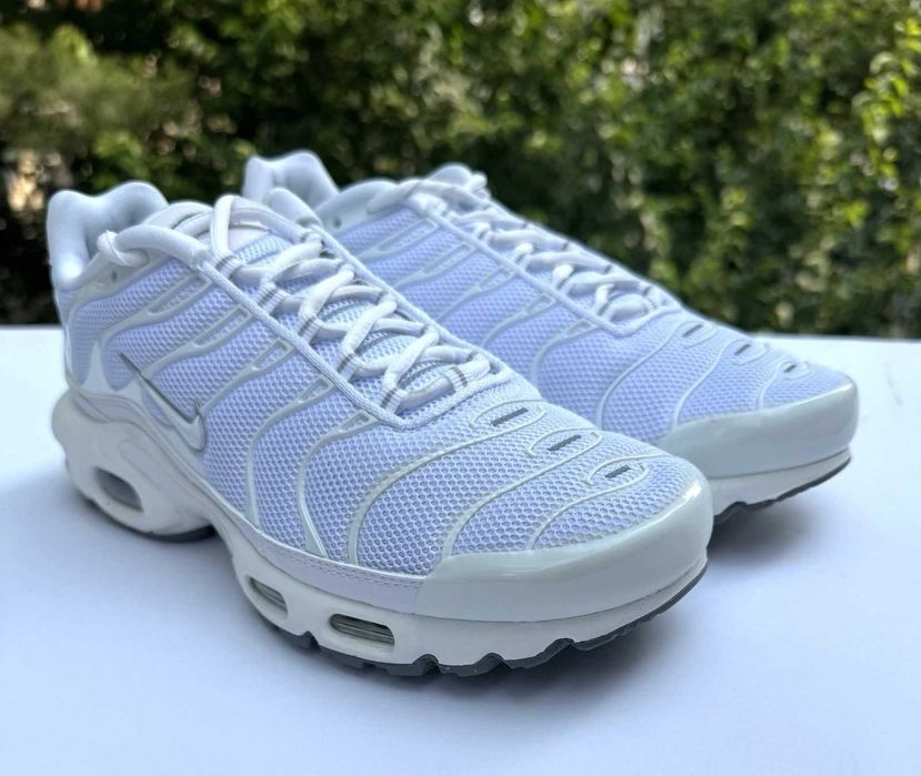 Nike Air Max TN Triple White