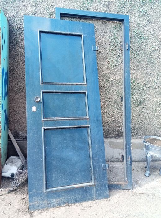 Дверь входная металлическая