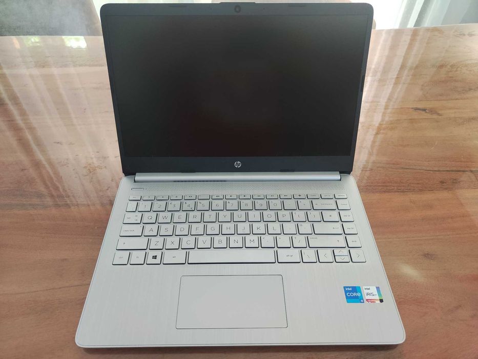 Продавам лаптоп HP 14s / i5 11th Gen / 16GB RAM / 256GB SSD / Win 11 Pro