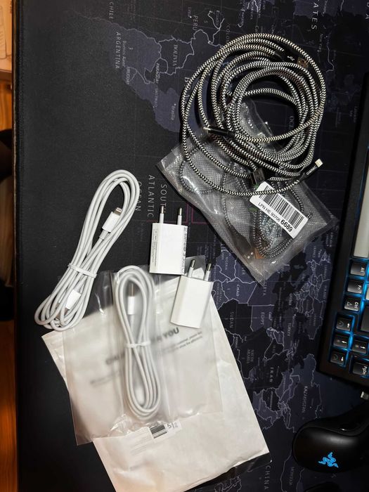 Cablu de date si incarcare iPhone 13,13promax,13pro,12 (NU USB -C )