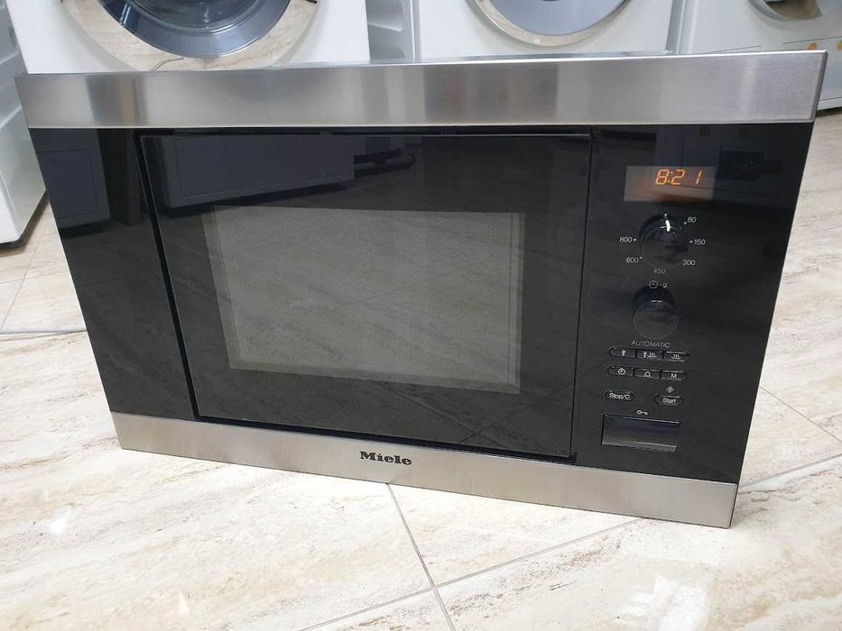 17L - 600мм - Miele M8160 Микровълнова Фурна за Вграждане