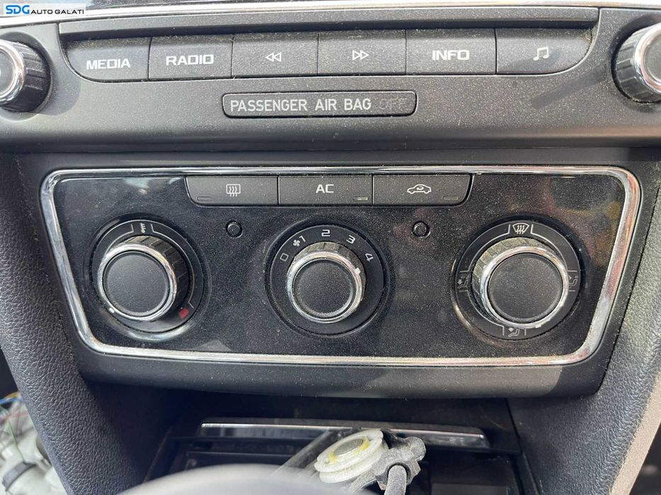 Climatronic Panou Comanda Aer Conditionat AC Clima Skoda Superb 2 2008 - 2015 [C4165]