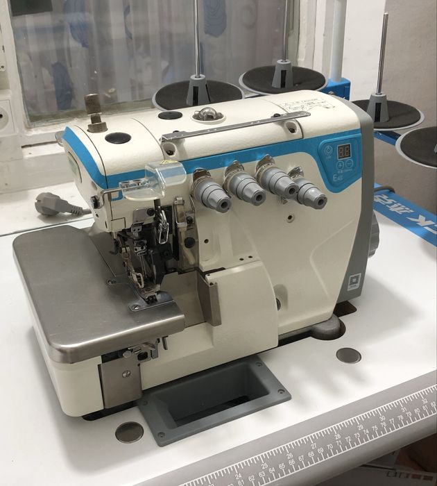 Аверлок E4S Jack. Состояние новое