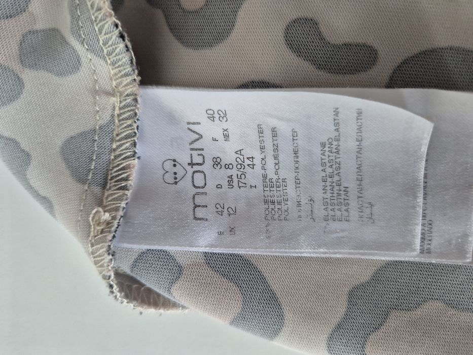 Rochie originală Motivi cu imprimeu animal
