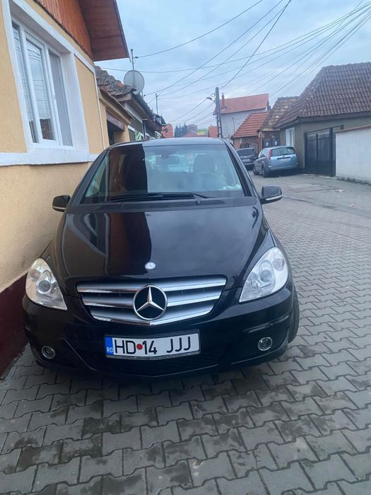 mercedes benz B 180